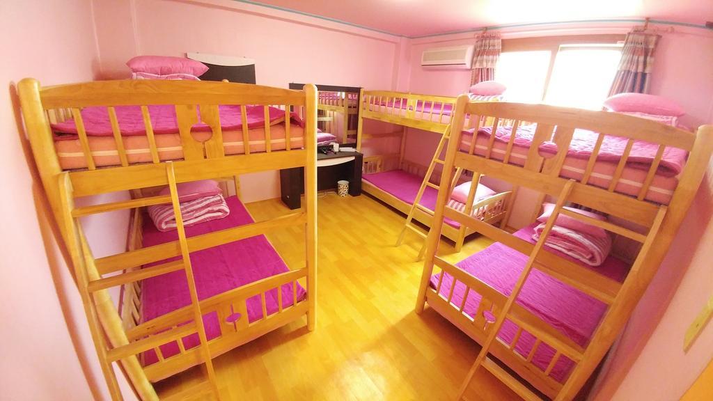 Fall Guesthouse Gangneung Buitenkant foto